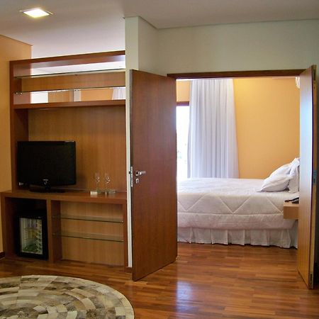 Ramada By Wyndham Furnaspark Formiga Zewnętrze zdjęcie