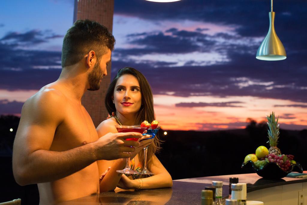 Ramada By Wyndham Furnaspark Formiga Zewnętrze zdjęcie
