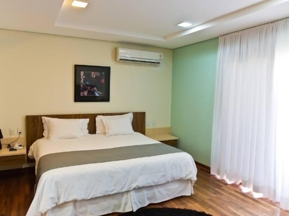 Ramada By Wyndham Furnaspark Formiga Zewnętrze zdjęcie