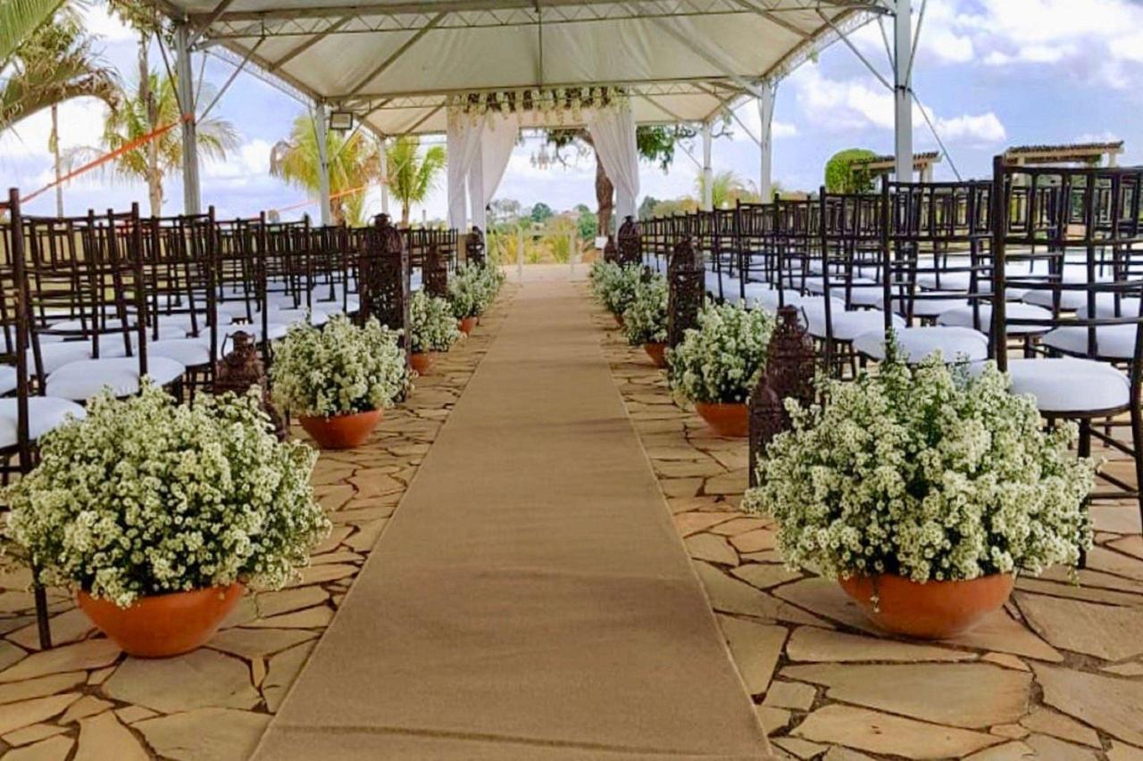 Ramada By Wyndham Furnaspark Formiga Zewnętrze zdjęcie