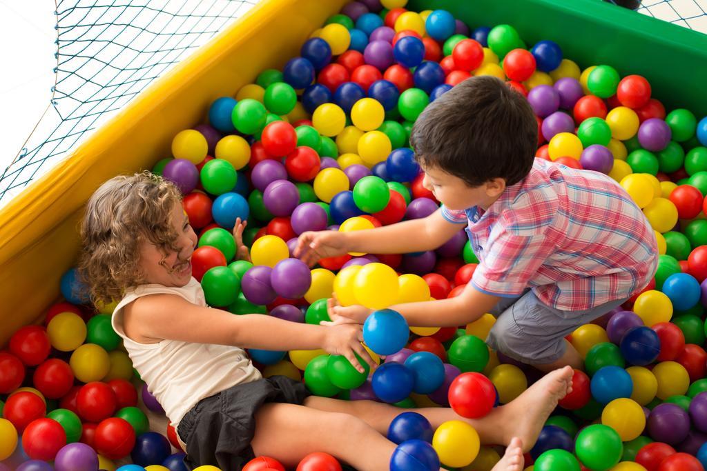 Ramada By Wyndham Furnaspark Formiga Zewnętrze zdjęcie