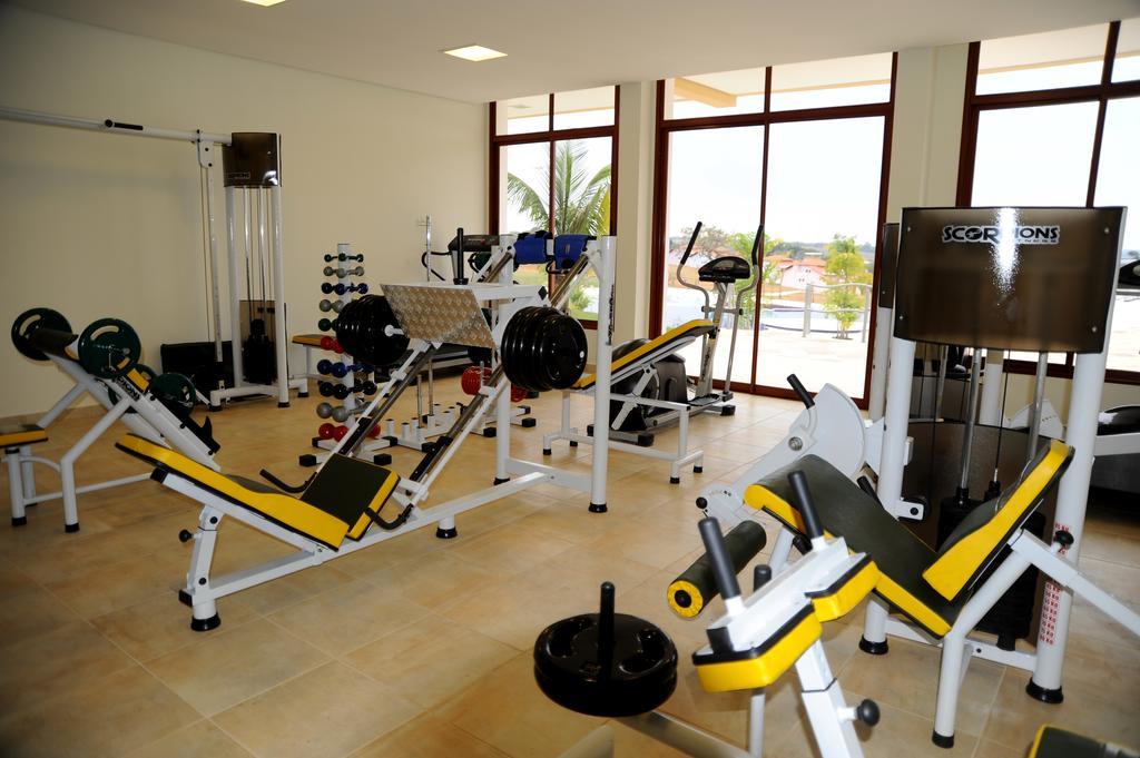 Ramada By Wyndham Furnaspark Formiga Zewnętrze zdjęcie